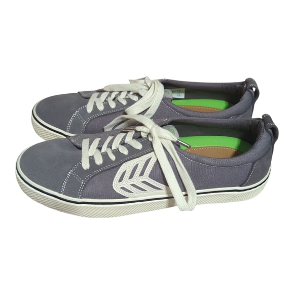 Cariuma Gray White Low Profile Canvas Shoes Men